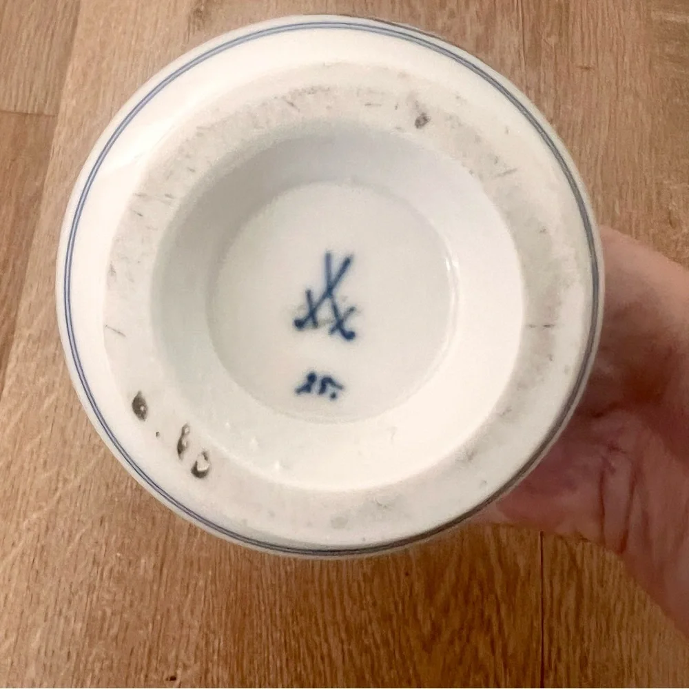 Antique Meissen Germany Blue Onion Porcelain Vase Hand‎ Painted 6.75” H
